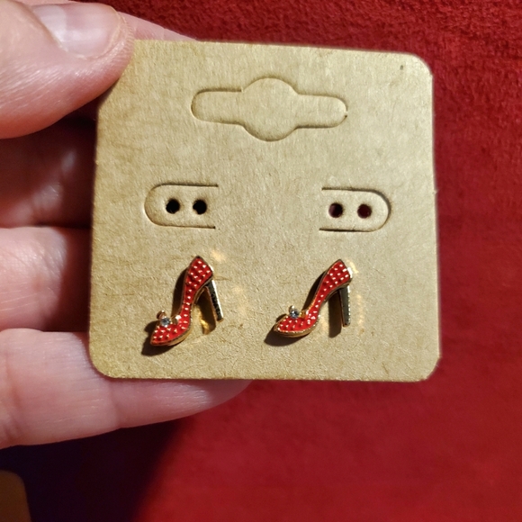 Purse & Shoes Stud Earrings - Picture 5 of 9